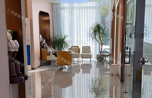 阜陽曙光植發(fā)休息區(qū)