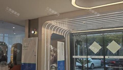 阜陽曙光植發(fā)大廳入口