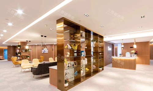 深圳藝星整形等候區(qū)