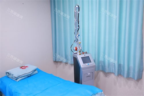 沈陽元辰整形CO2點陣激光儀器