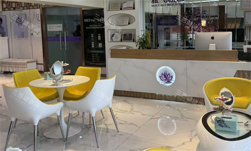 內(nèi)蒙古赤峰厲氏雅飛醫(yī)療美容接待區(qū) 內(nèi)蒙古赤峰厲氏雅飛醫(yī)療美容接待區(qū)