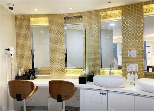 韓國cnp皮膚科洗手間