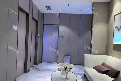 成都米蘭柏羽整形休息區(qū)